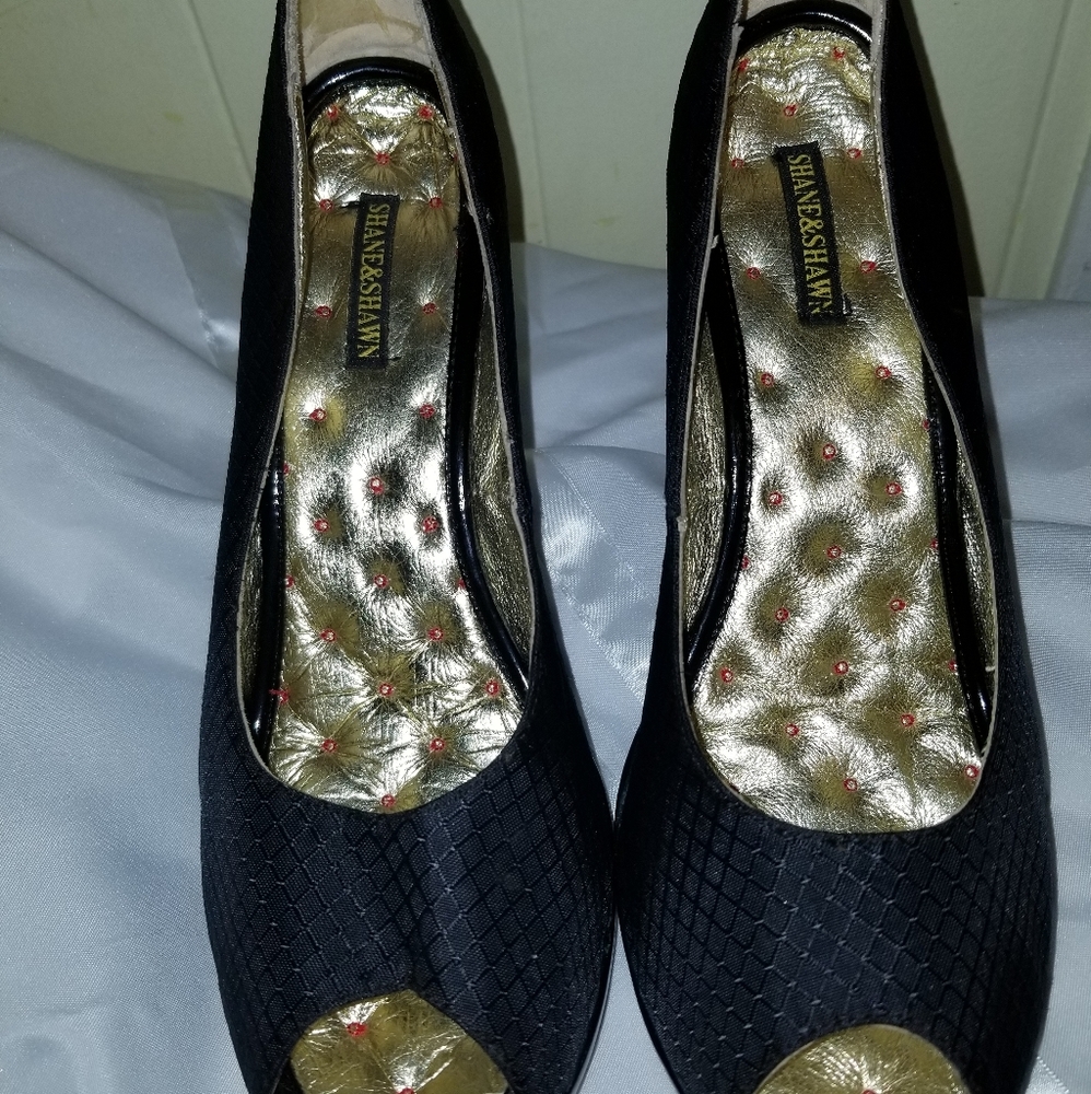 Shane & Shawn heels size 9.5